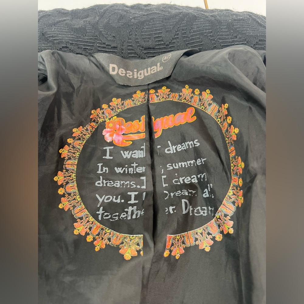 Desigual Coat Women’s size  42 /10 Black Jacquard Stand up Collar Button Front - Picture 6 of 15